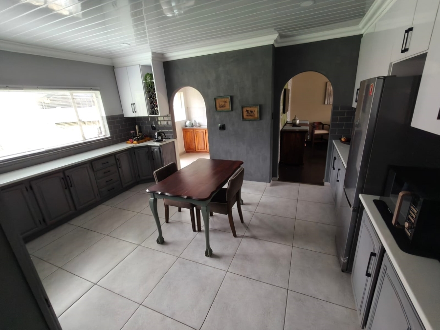 3 Bedroom Property for Sale in Safari Gardens North West